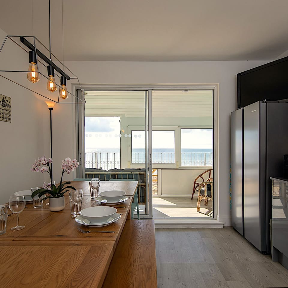 House | 10 bedrooms, iron/ironing board, Internet