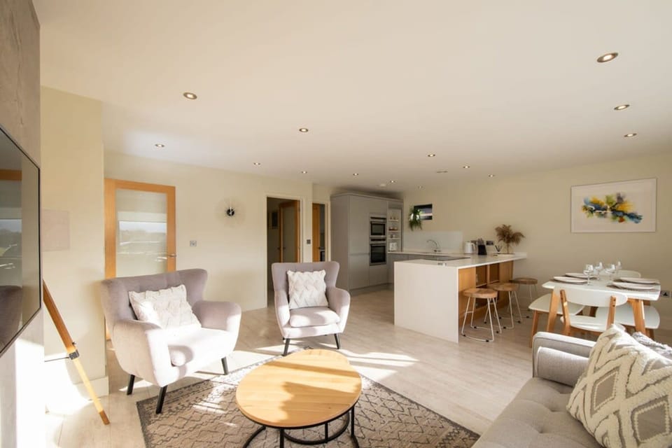 House | 3 bedrooms, iron/ironing board, Internet