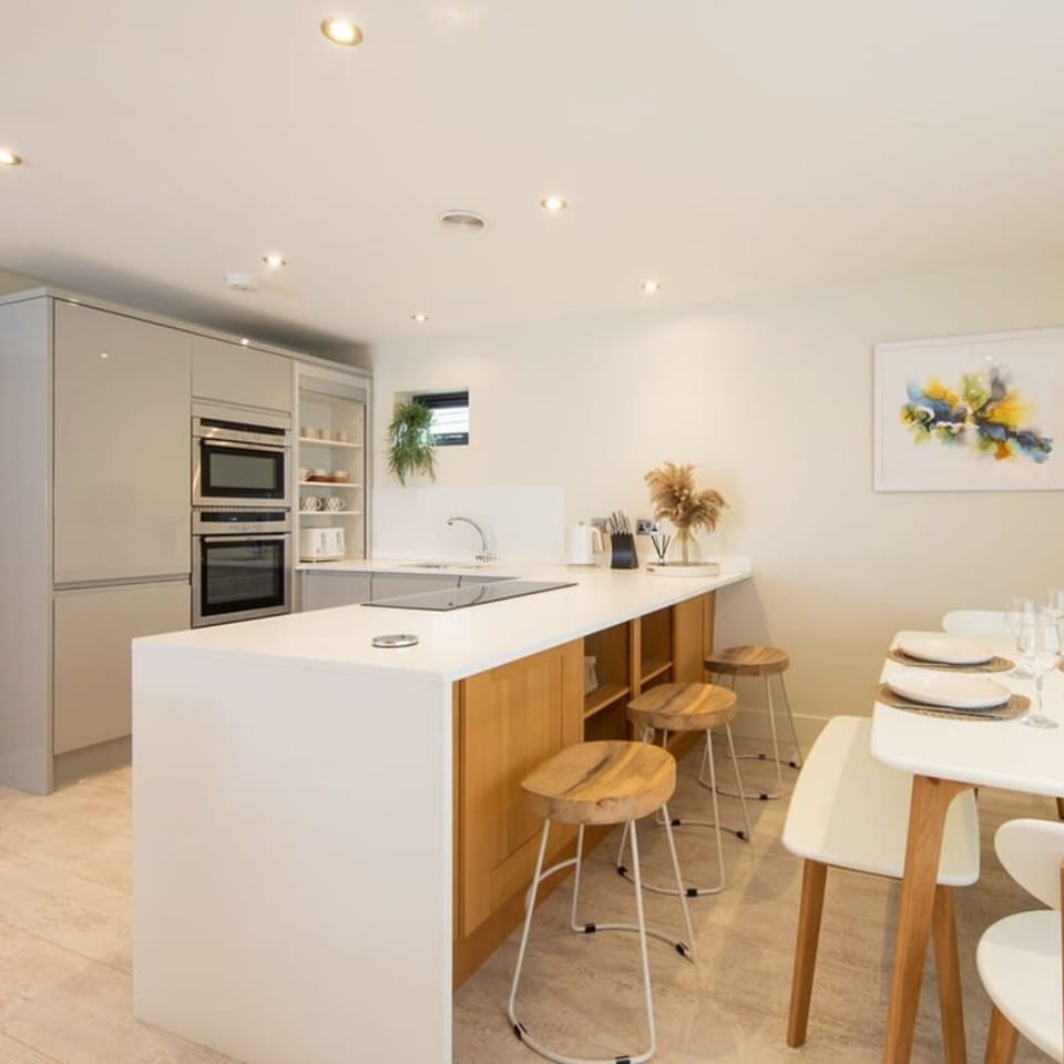House | 3 bedrooms, iron/ironing board, Internet