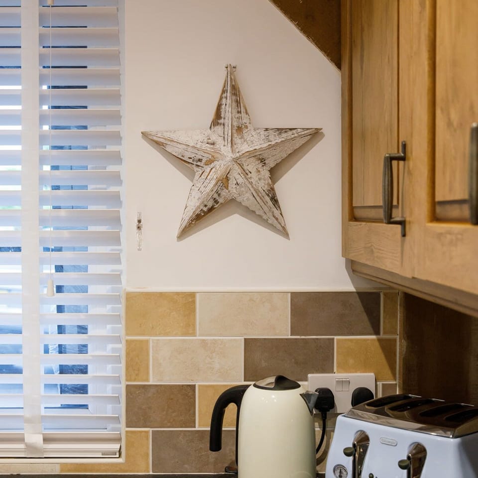 Studio, Accessible | 1 bedroom, iron/ironing board, Internet