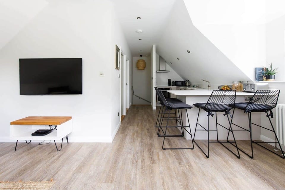 House | 2 bedrooms, iron/ironing board, Internet
