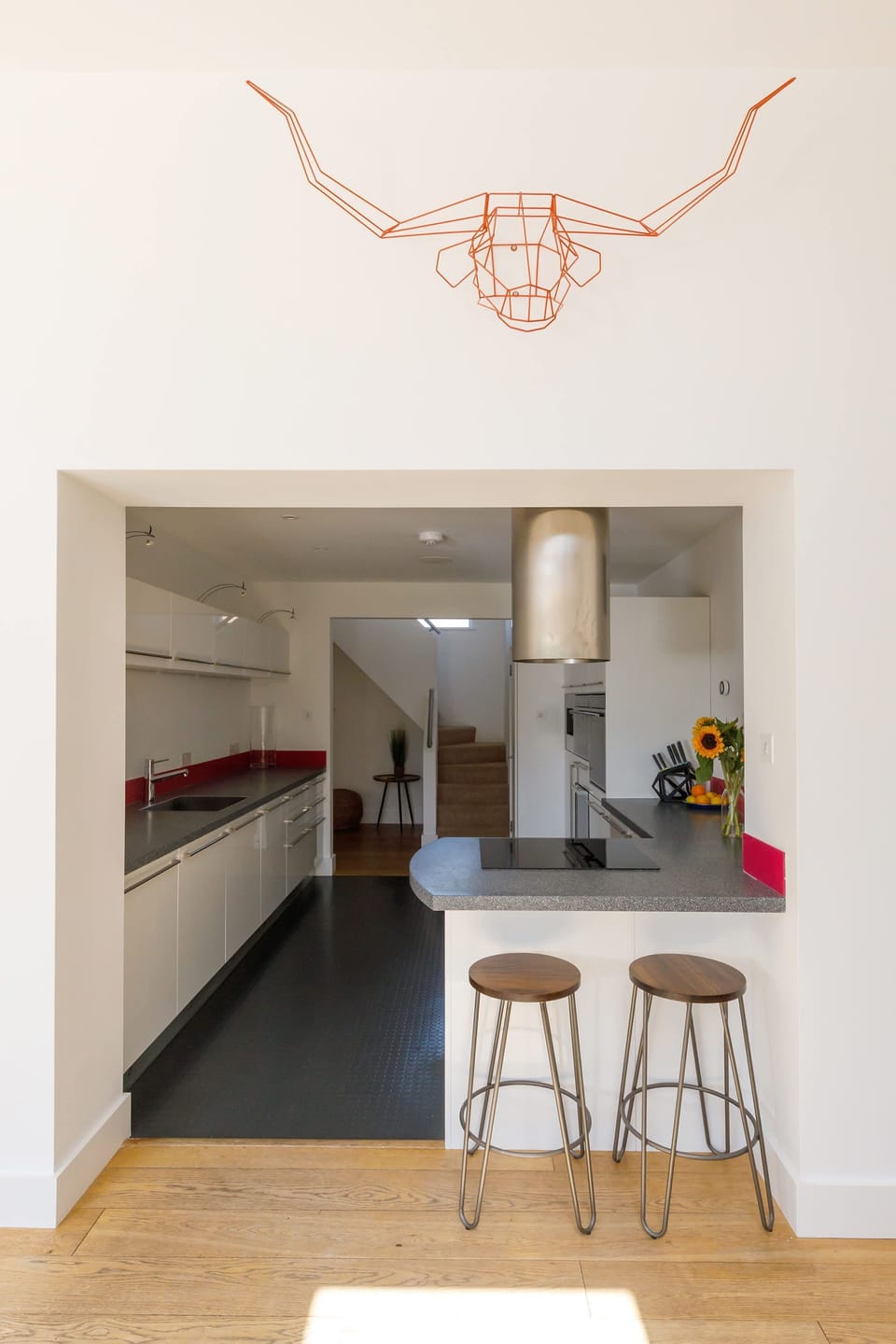 House | 5 bedrooms, iron/ironing board, Internet