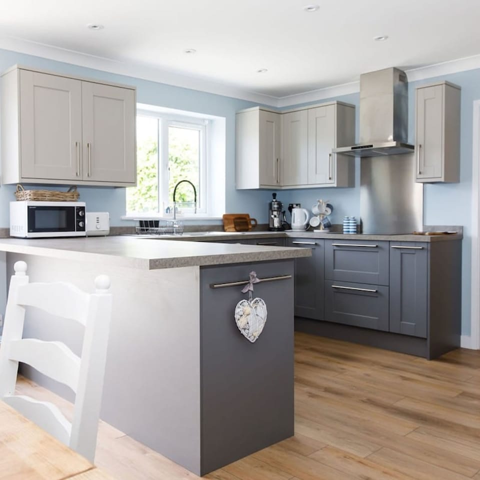 House | 3 bedrooms, iron/ironing board, high-speed internet