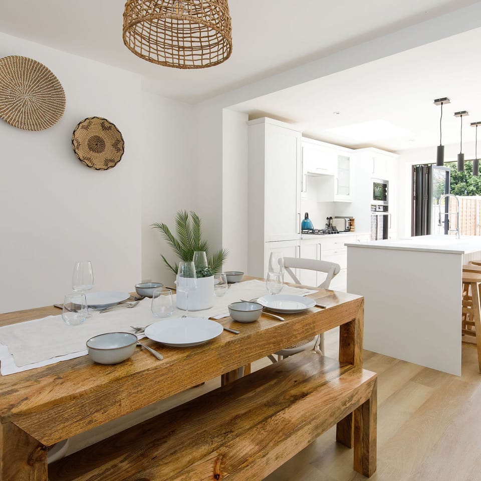 House | 2 bedrooms, iron/ironing board, Internet