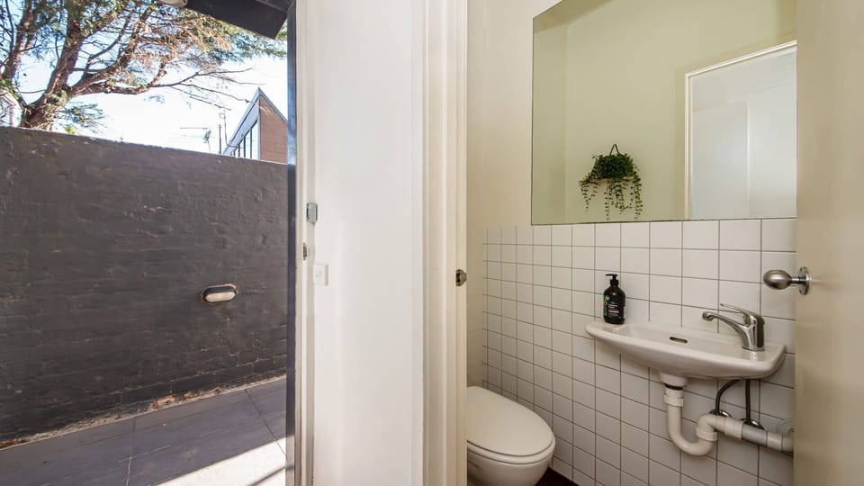 Powder room