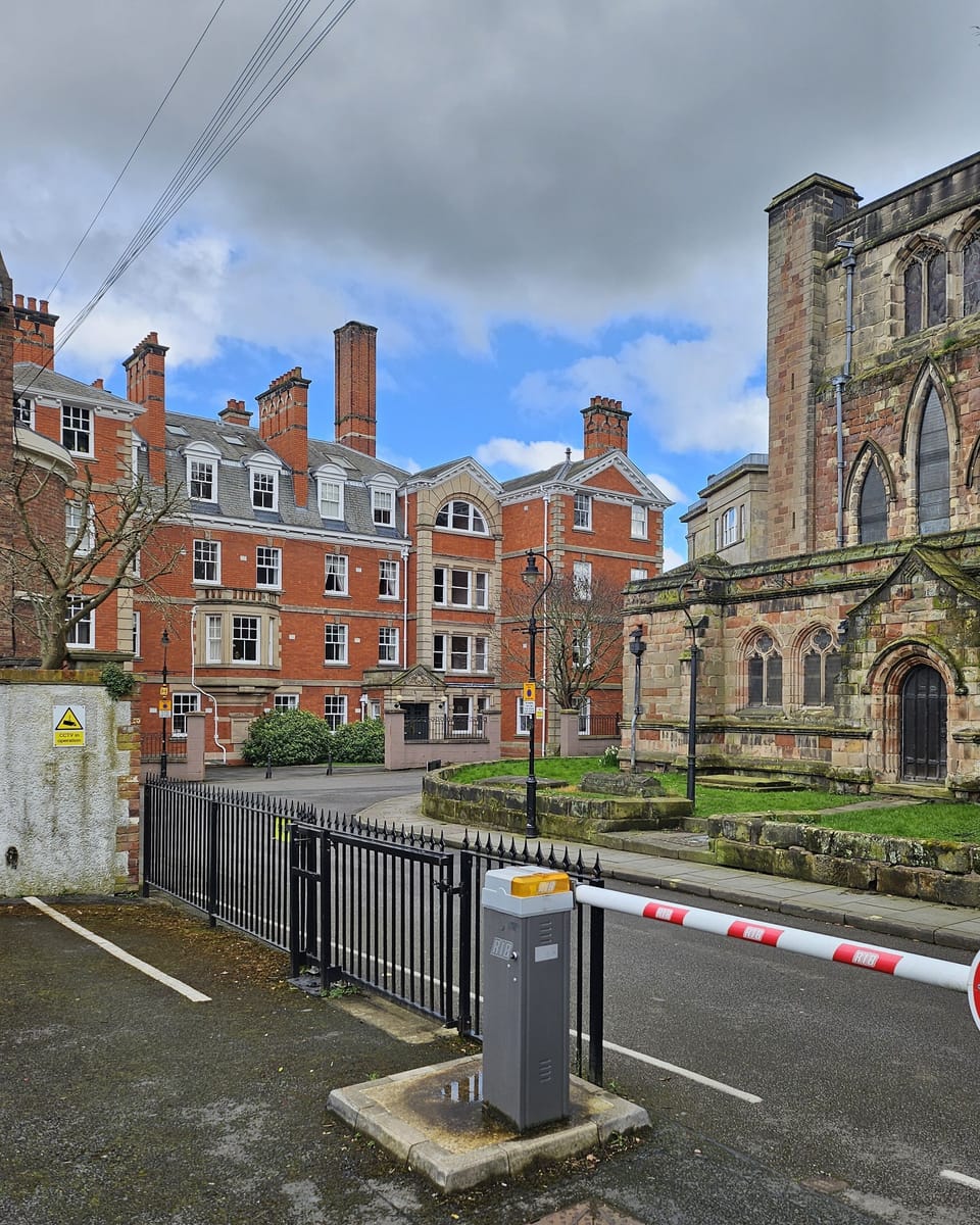 The old Shrewsbury hospital by the entrance to The Nook