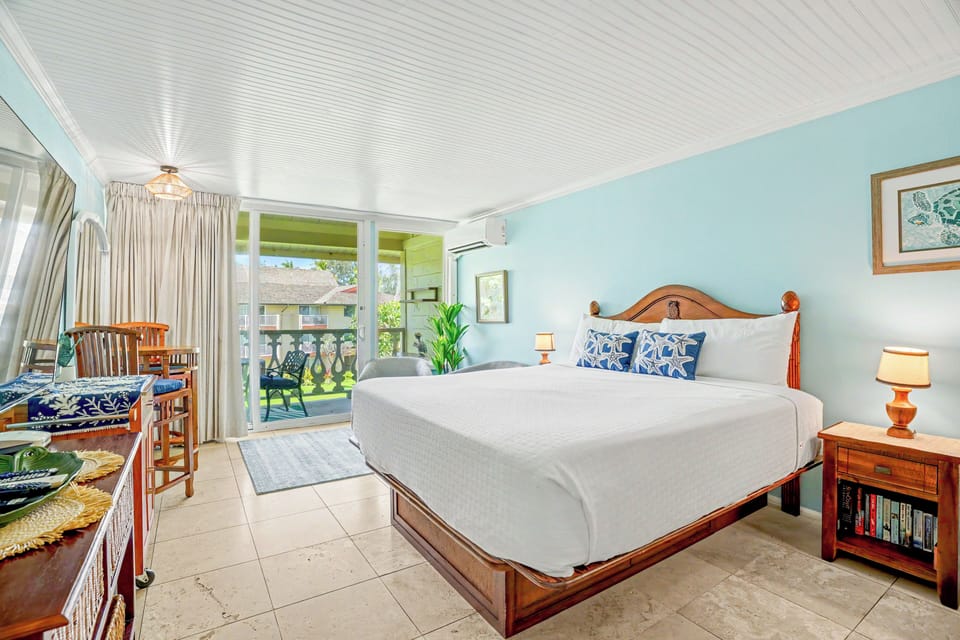 Tempur-pedic king size bed and linens for a fabulous night's sleep.