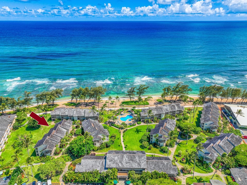 Unit 321 is ideally located on the breathtaking Islander on the Beach property.