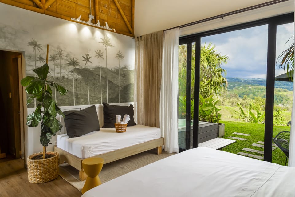 Deluxe Room, Mountain View | Free WiFi, bed sheets