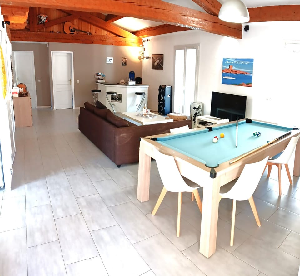 Game room