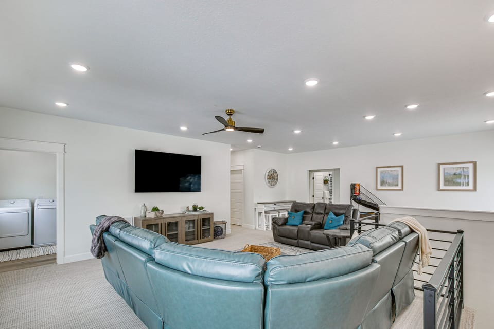 Family Room | Foosball Table | Basketball Hoop Game | Smart TV | 2nd Floor