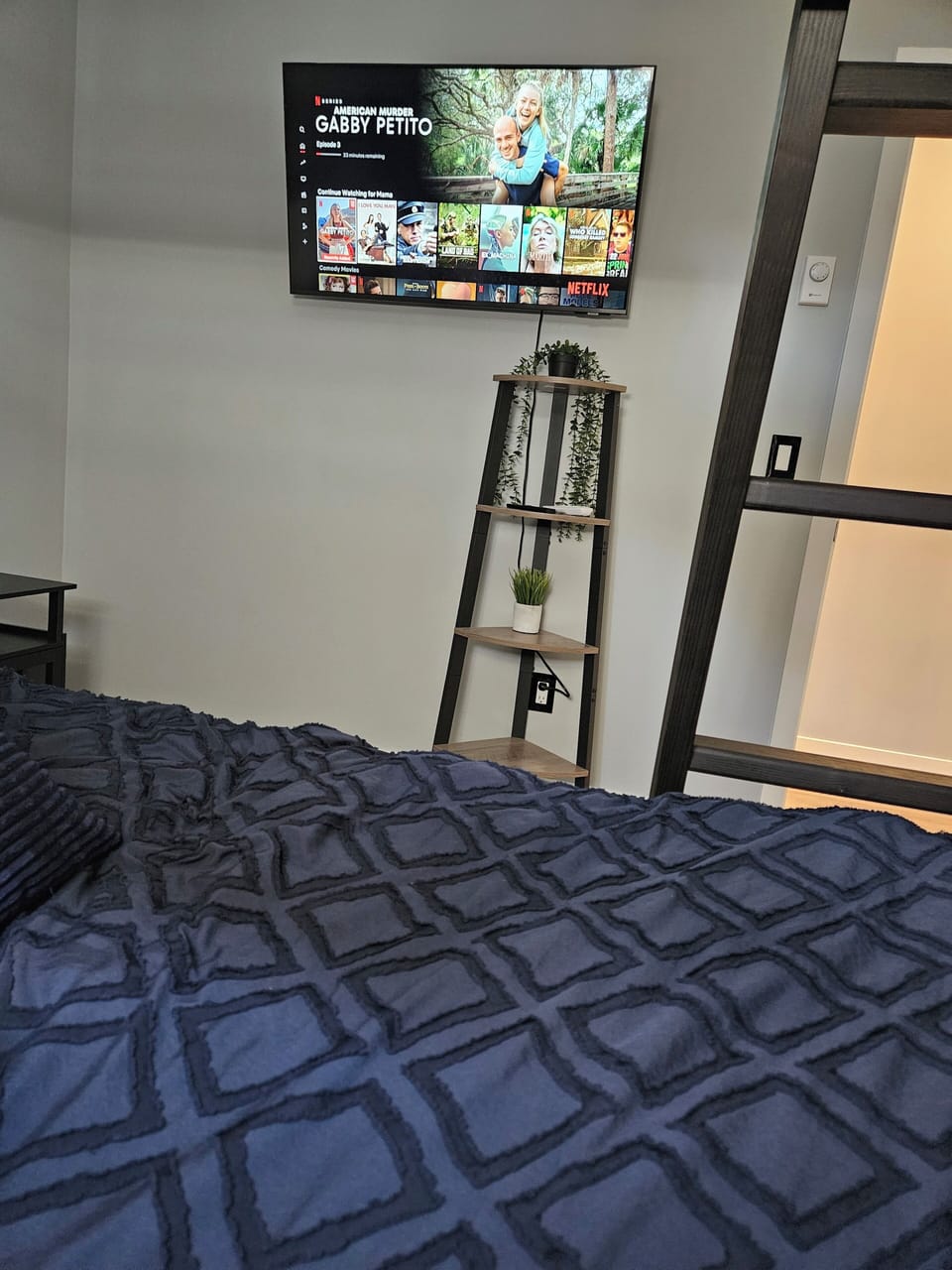 each room is equipped with smart tv 
