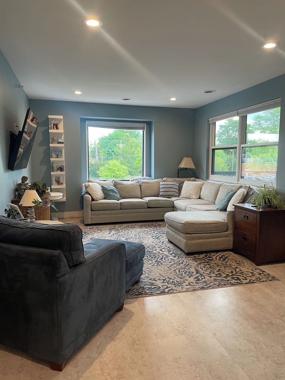 Living room with queen pullout