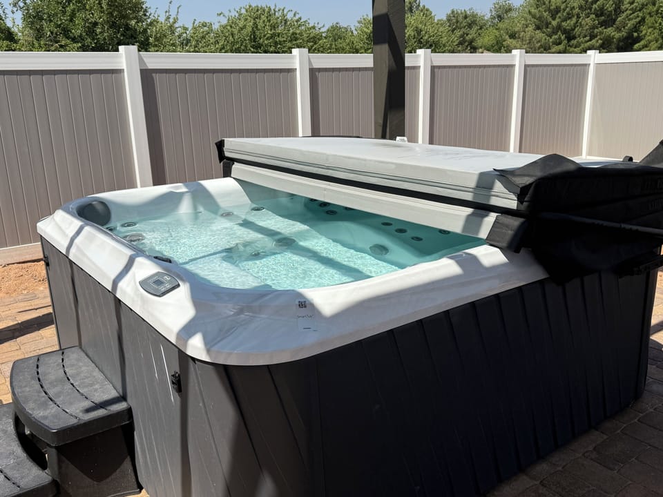 Hot tub