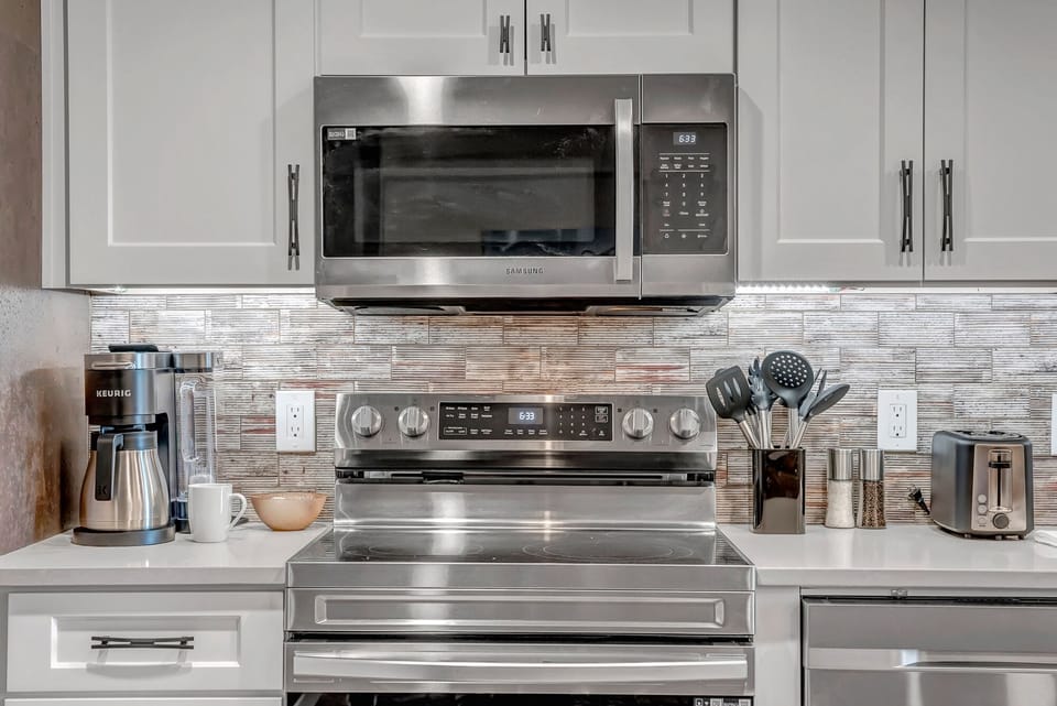 Fully Stocked Kitchen Space