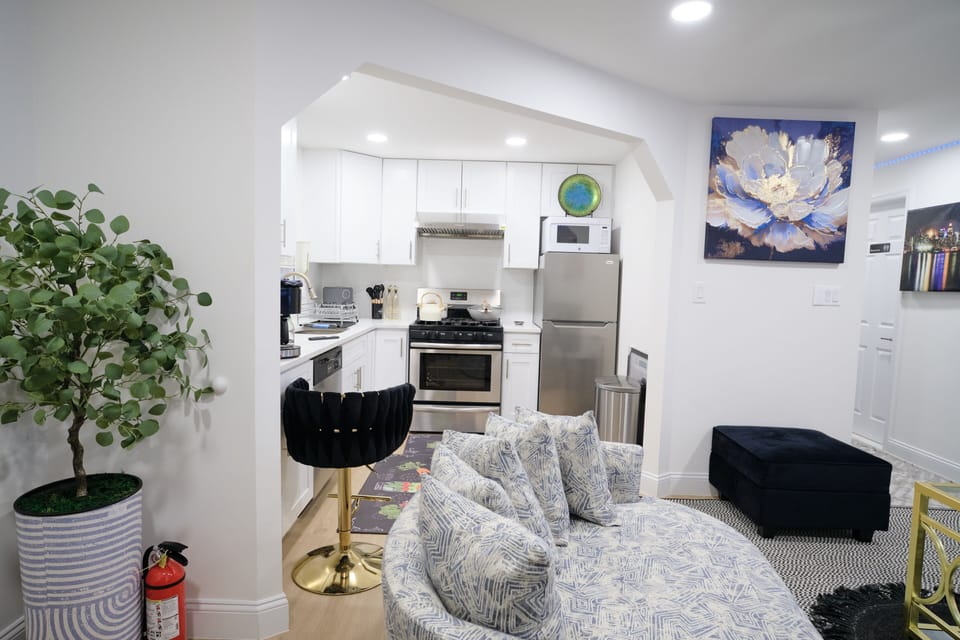 Fridge, Gas Cooker, Oven, Air Fryer, Coffee Machine, Blenders, Pots, Microwave