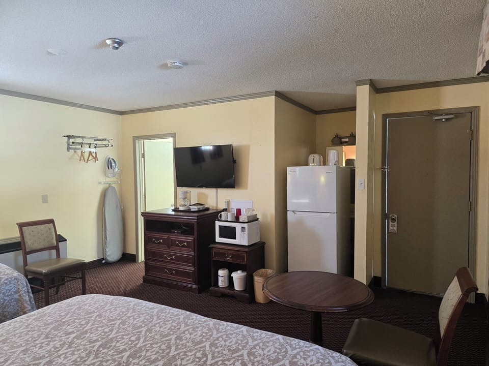 Desk, iron/ironing board, free WiFi, bed sheets
