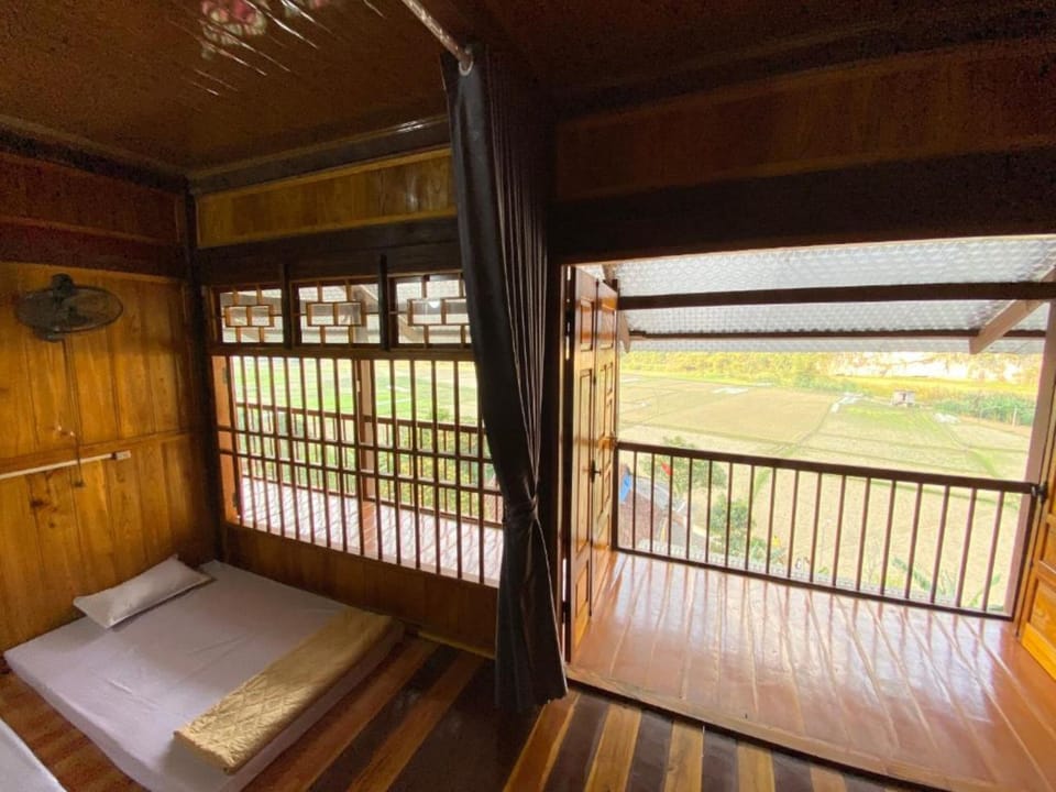 Shared Dormitory | Soundproofing, WiFi (free), bed sheets