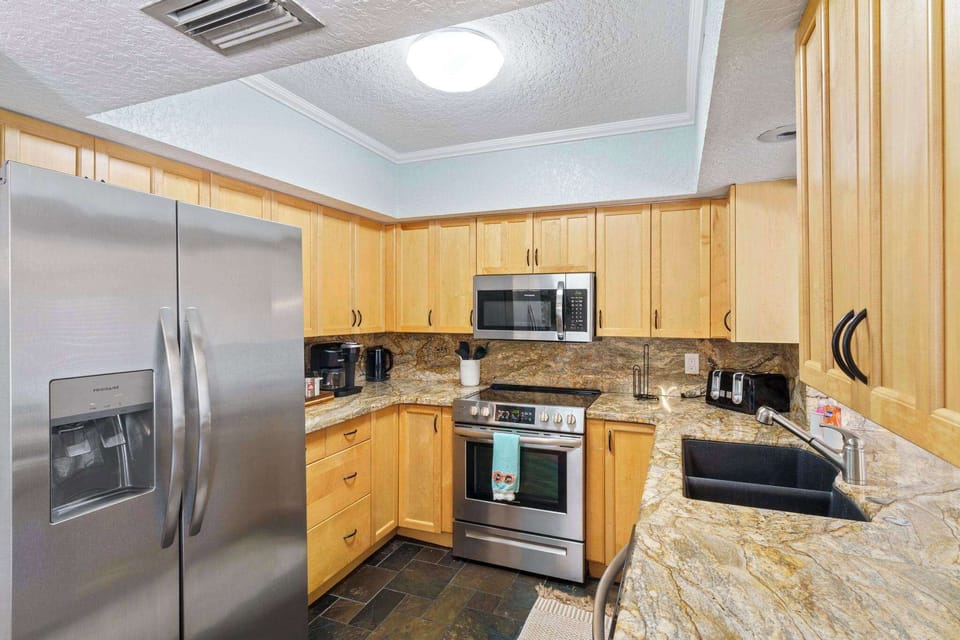 Fully stocked kitchen