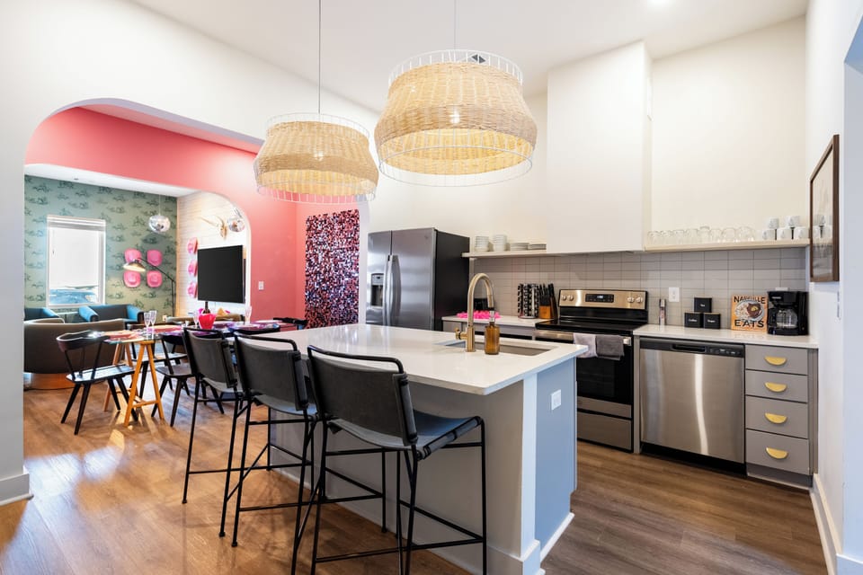 Fully equipped kitchen.