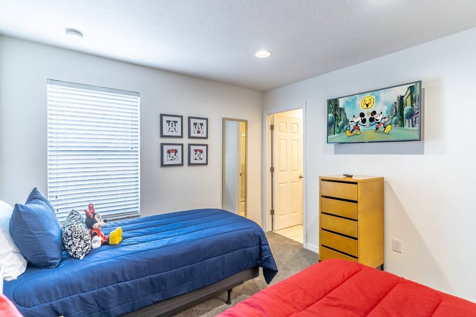 Twin Bed Room