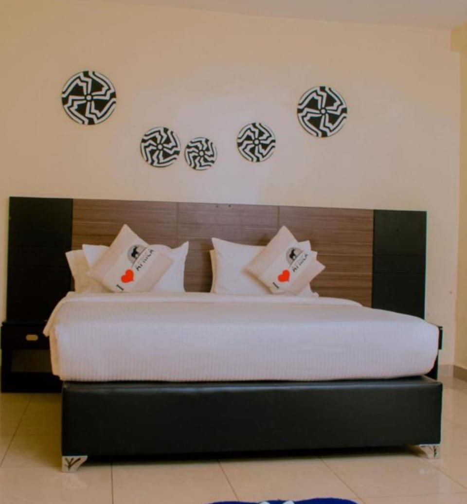 Desk, WiFi (free), bed sheets