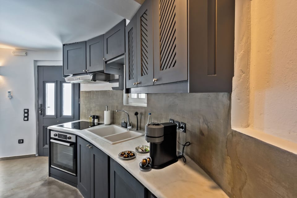 Premium Villa, Private Pool, Sea View | Private kitchen | Full-size fridge, stovetop, espresso maker, electric kettle