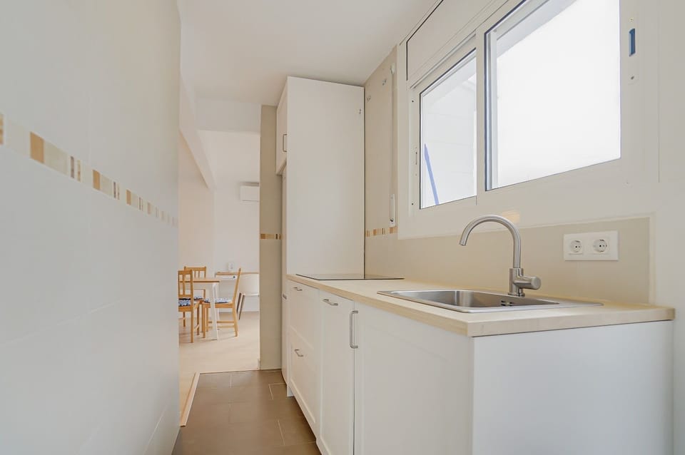 Apartment | In-room safe, desk, laptop workspace, free WiFi