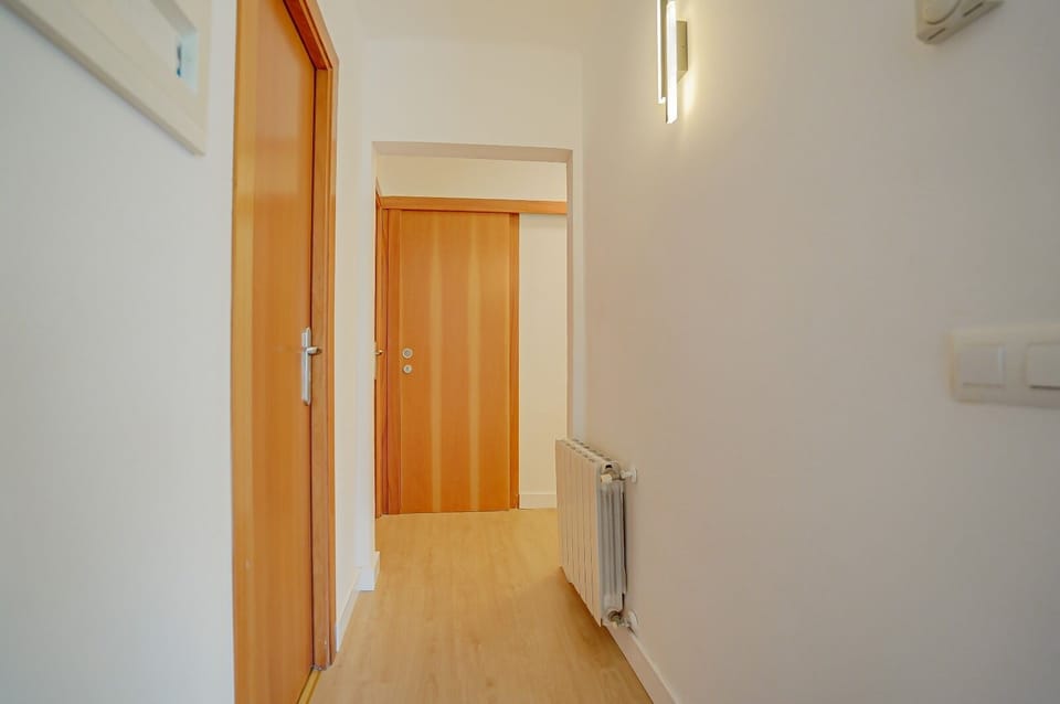Apartment | In-room safe, desk, laptop workspace, free WiFi