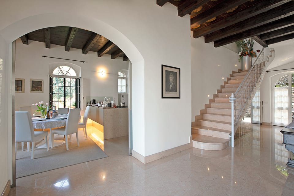 Family Villa, Multiple Bedrooms, Lakeside (Villa Schlosser Lake Front & Private) | Interior