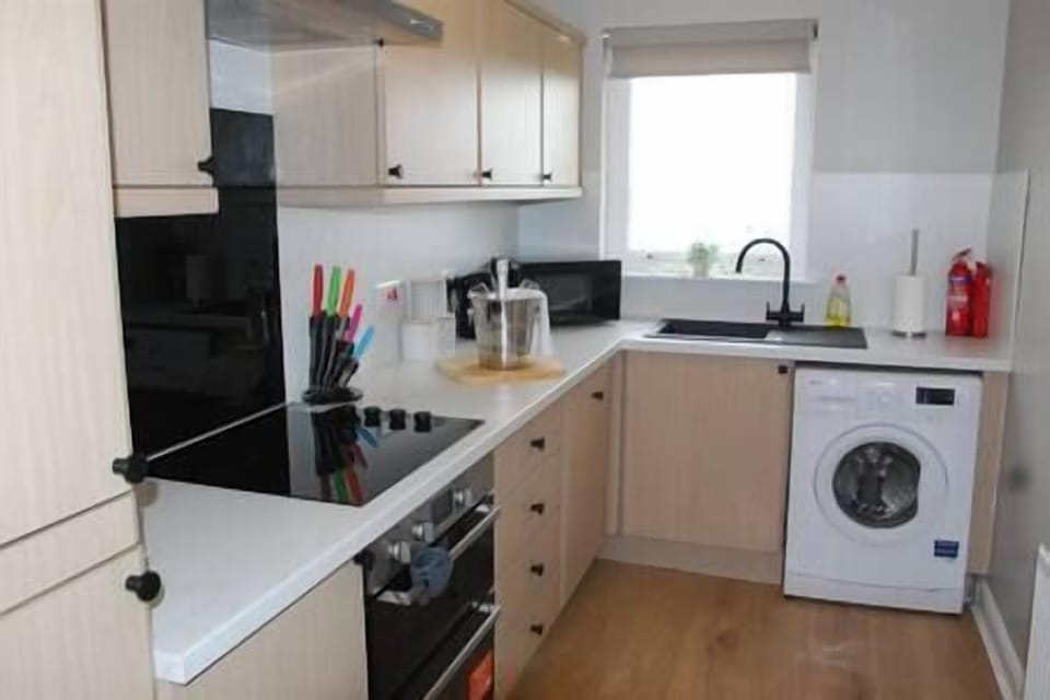 Renovated in 2024 the kitchen boasts new worktops, appliances and all new crockery and Kitchenware.