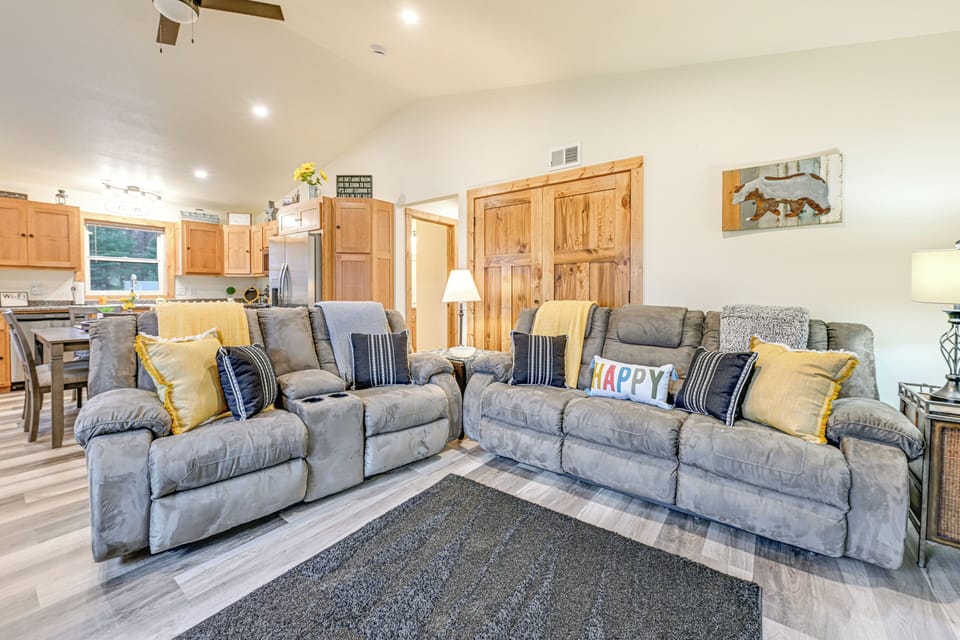 House (3 Bedrooms) | Interior