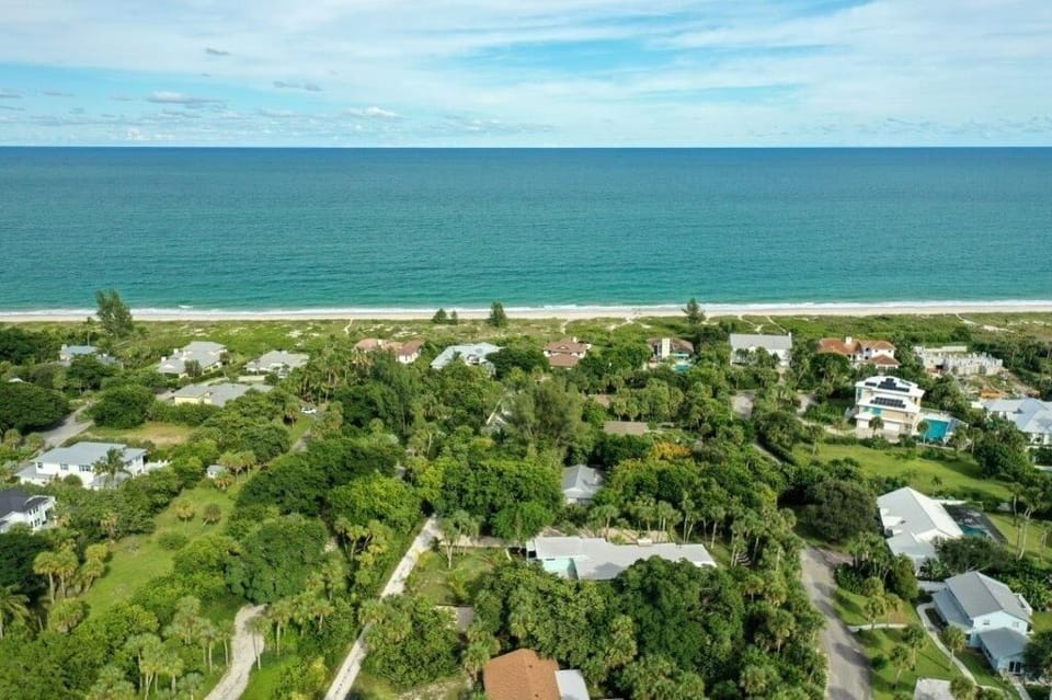 House, 5 Bedrooms | Aerial view
