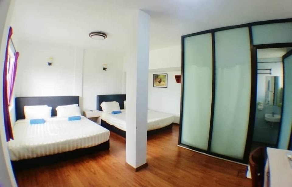Family Room, 1 Bedroom | Desk, iron/ironing board, free WiFi