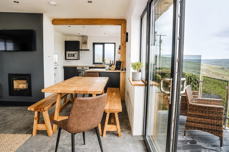 Open-Plan Kitchen with Balcony Access