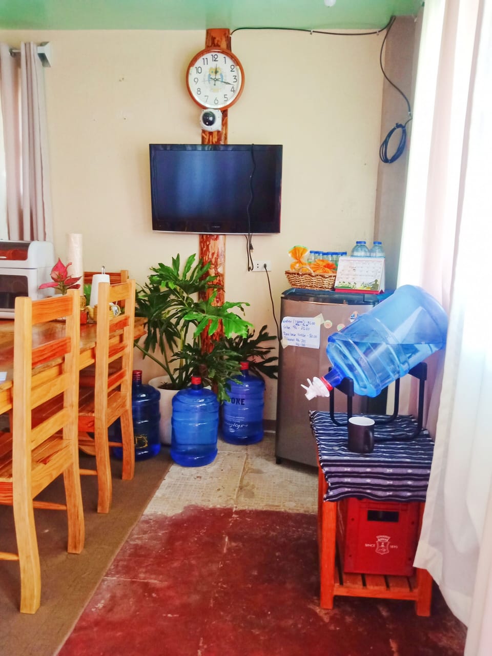 Deluxe Double Room, Mountain View | In-room dining