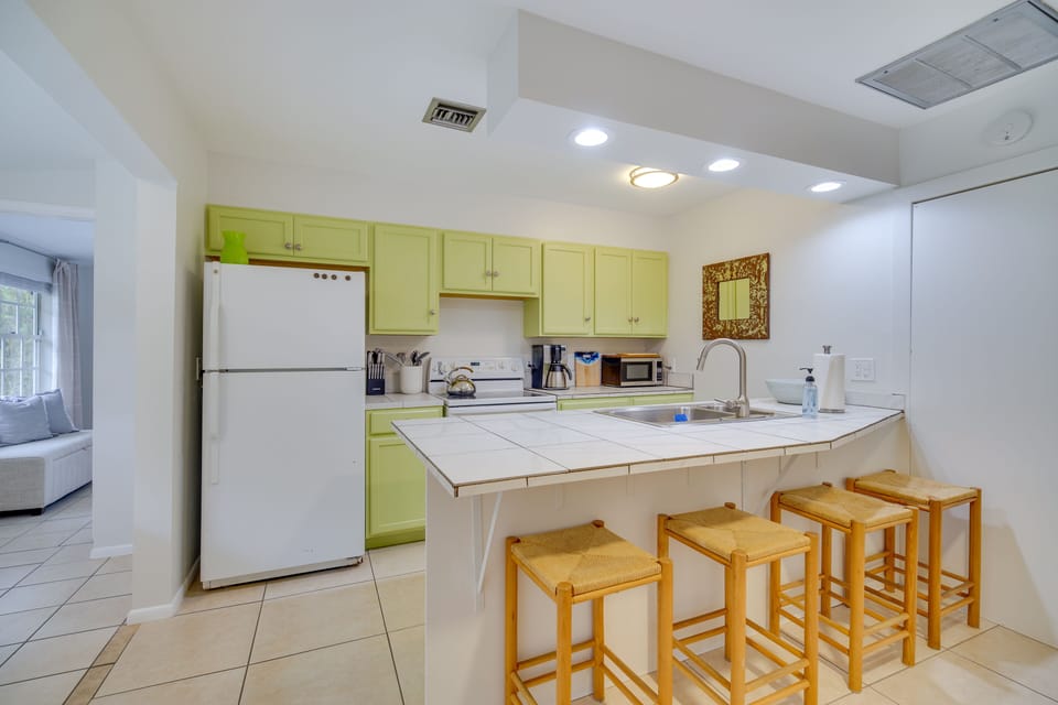 Kitchen | Kettle | Drip Coffee Maker | Microwave | Dishwasher