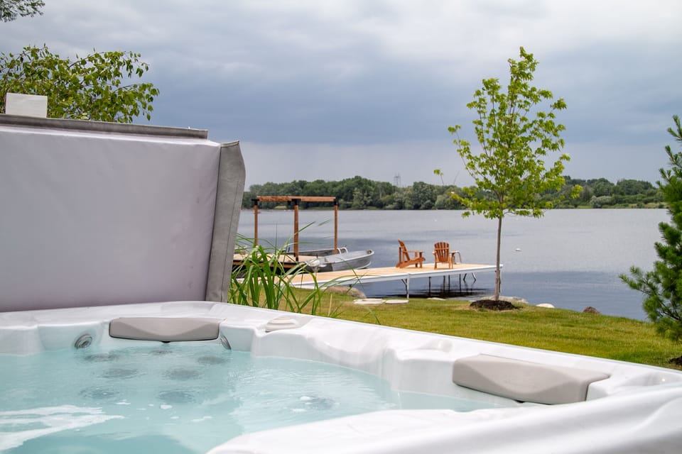 Private hot tub