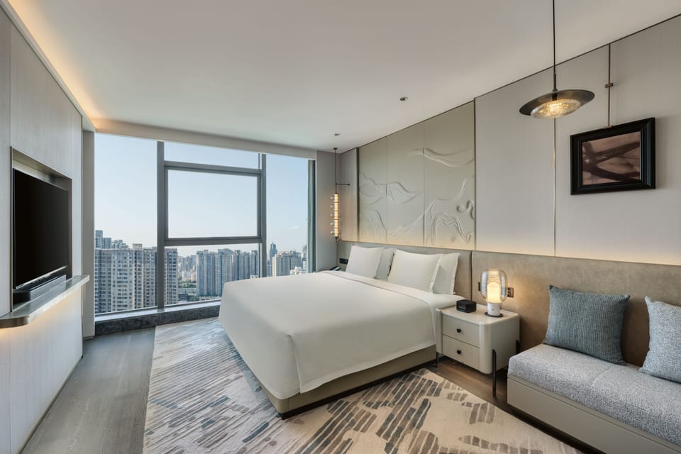 Premium Room, 1 Twin Bed | Premium bedding, down comforters, minibar, in-room safe