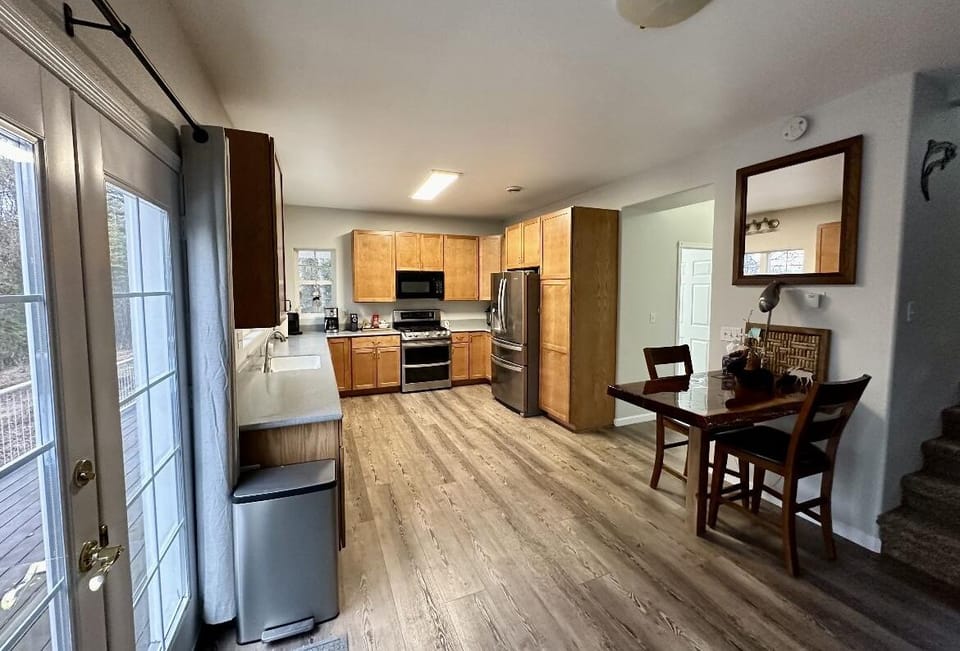 Kitchen and Breakfast Nook