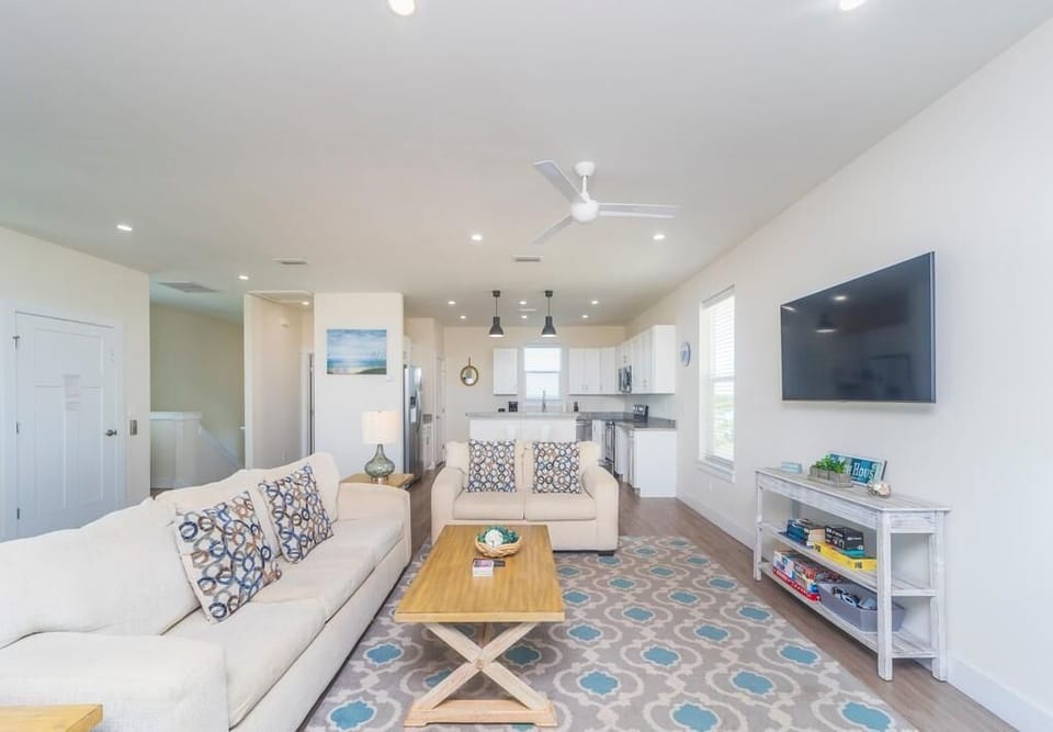 Fanta Sea Living Room