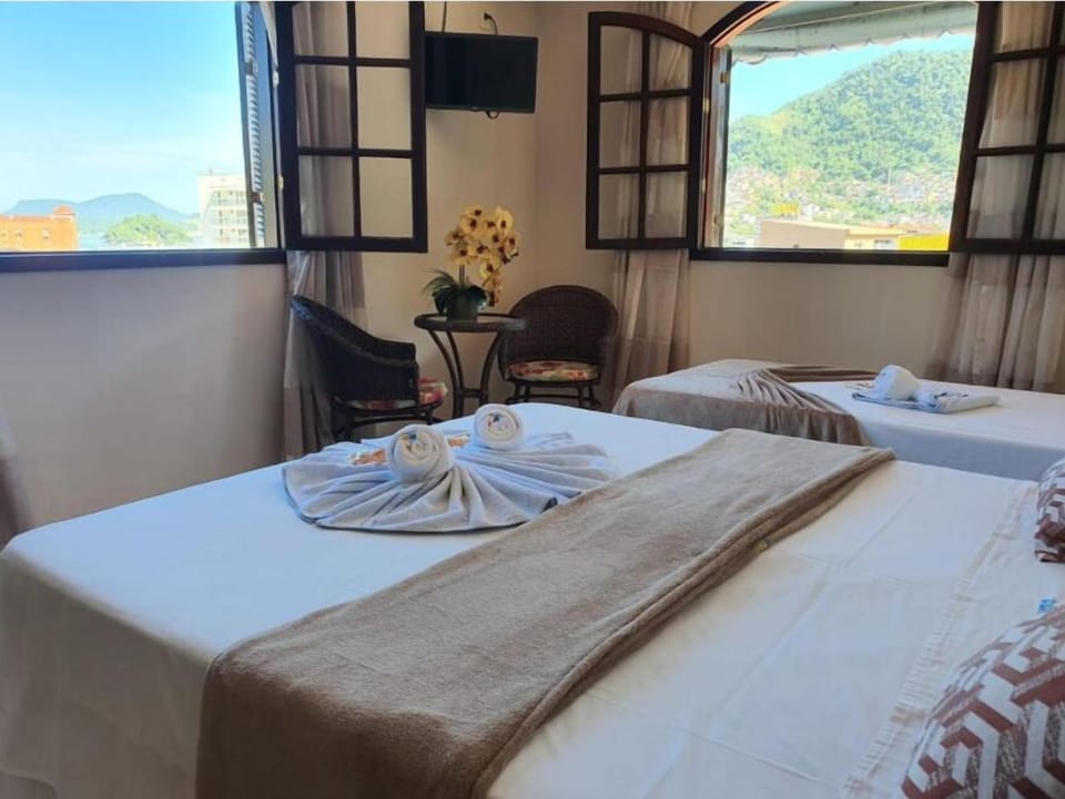 Quarto Quadruplo | Free WiFi, bed sheets