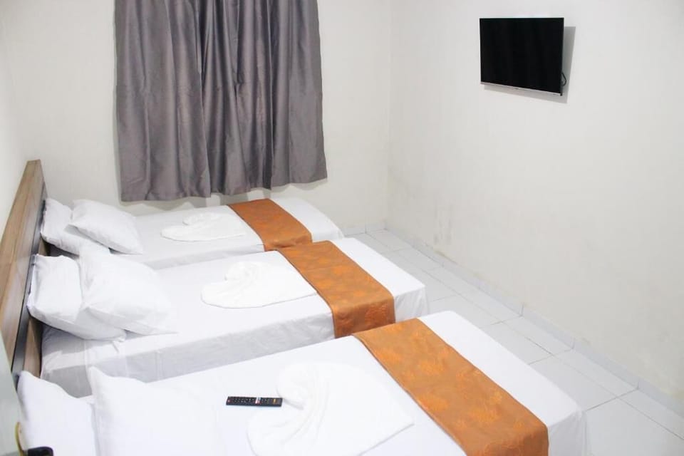 Standard Room | 6 bedrooms, free WiFi