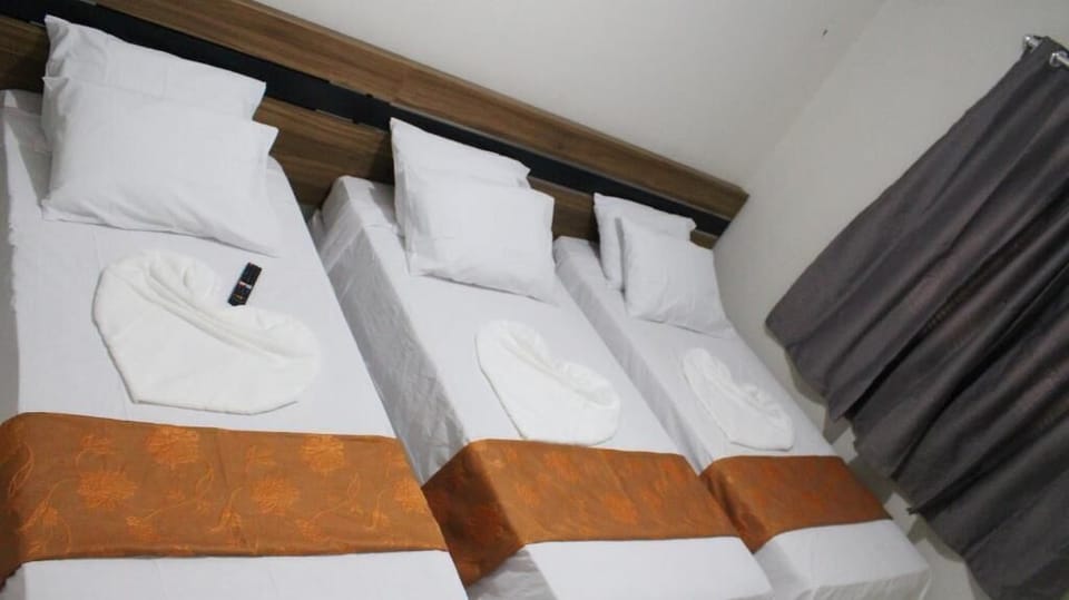 Standard Room | 6 bedrooms, free WiFi