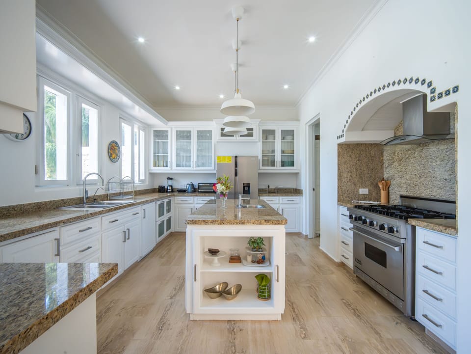 Main Kitchen 