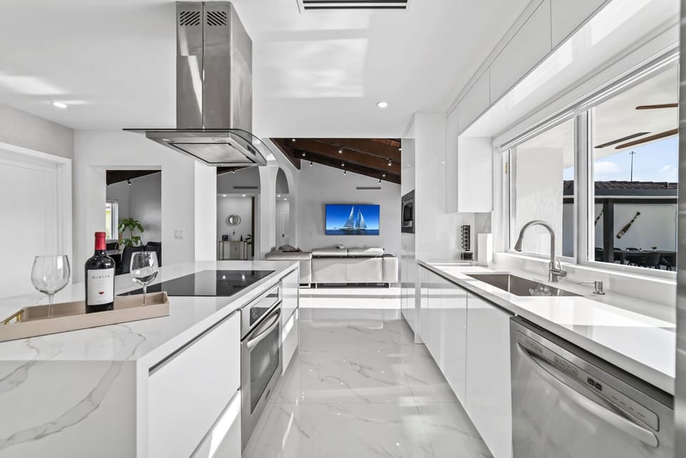 Discover Culinary Delight: Rent This House with a Stunning Kitchen