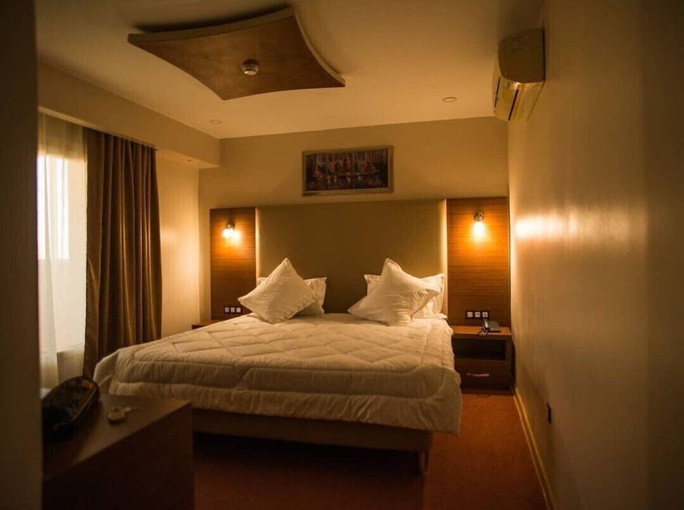Standard Double or Twin Room, Private Bathroom, City View | WiFi (free)
