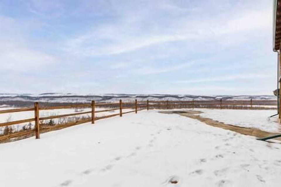 Infinity Back Yard Overlooking Mississippi River 