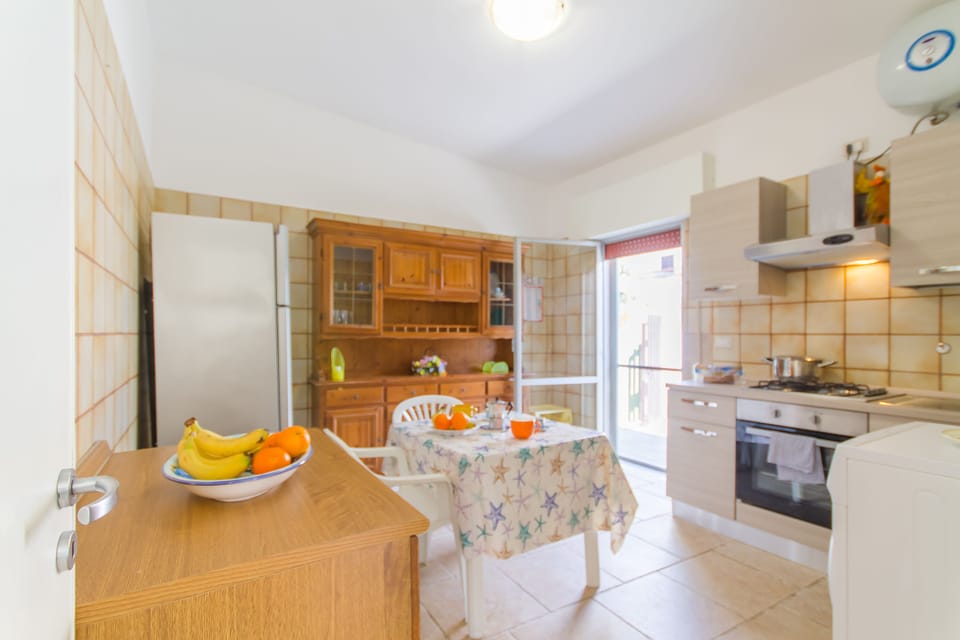 Kitchen and dining area
