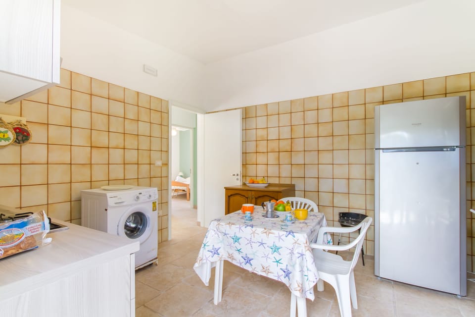 Kitchen and dining area
